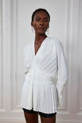 Marleigh – Figurbetontes Oberteil mit tiefem Ausschnitt und Rüschen