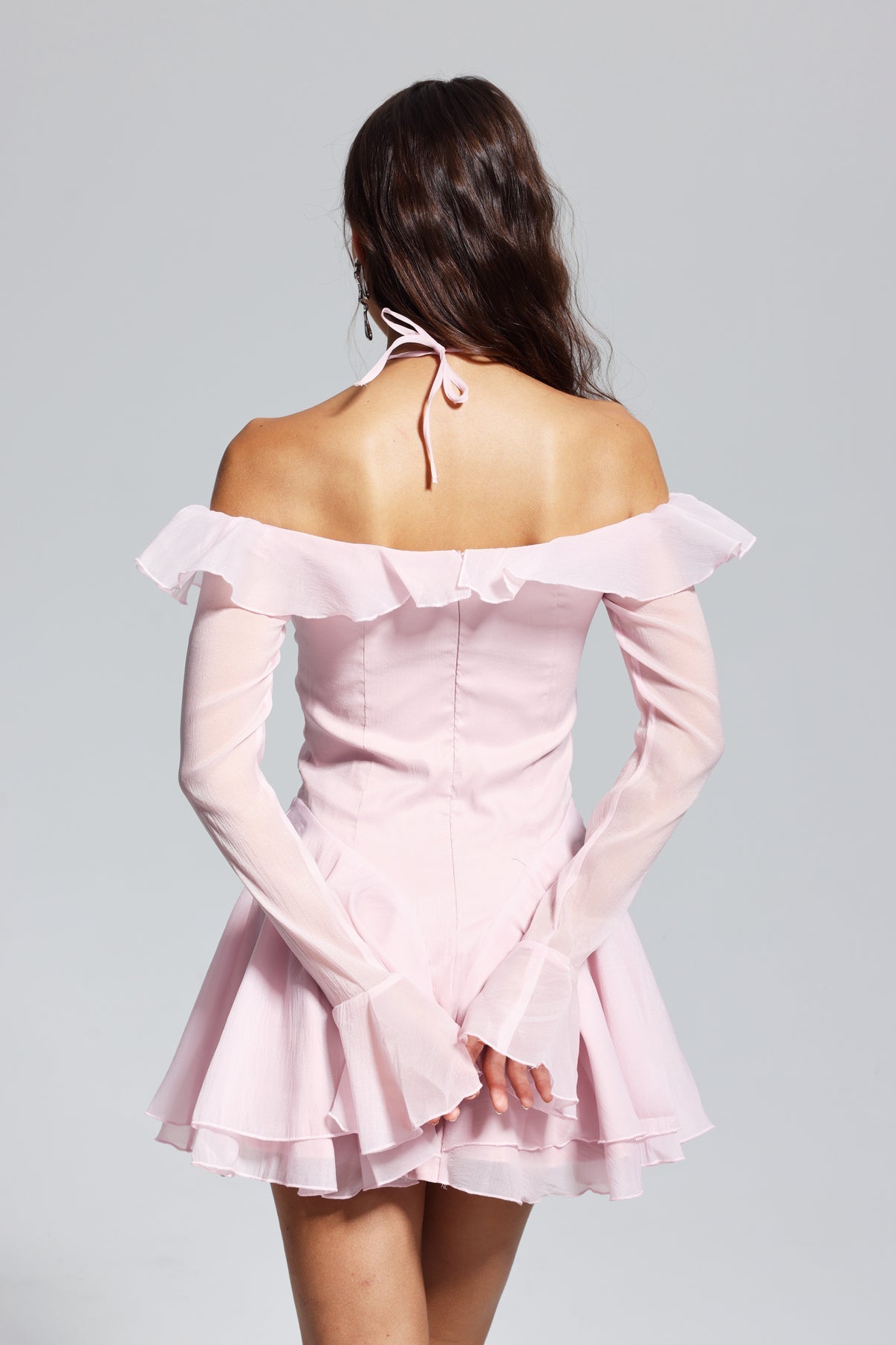 Maude – Schulterfreies Minikleid mit Rüschen