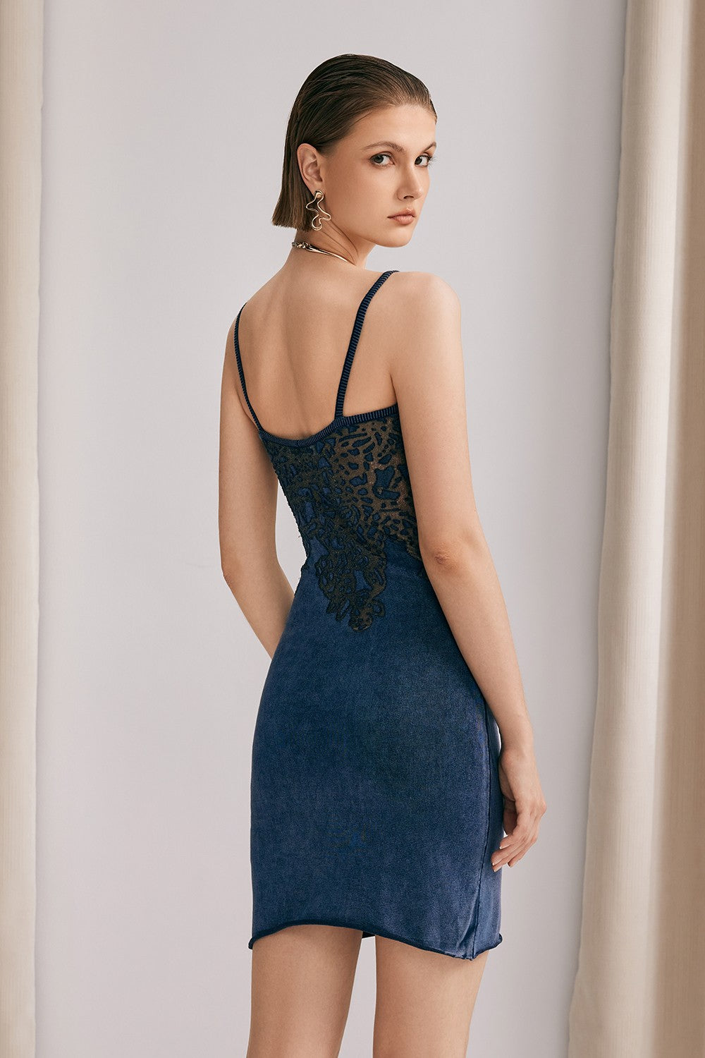 Miley Spaghetti-Minikleid aus Spitze