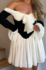 Schulterfreies Korsettkleid mit Schleife