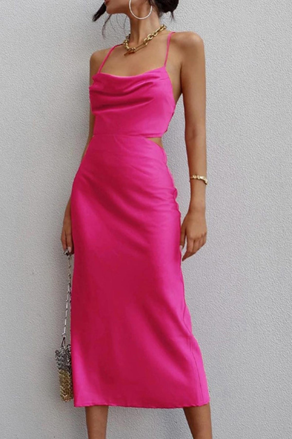 Rosafarbenes, gekreuztes Camisole-Kleid aus Satin mit Bindeband