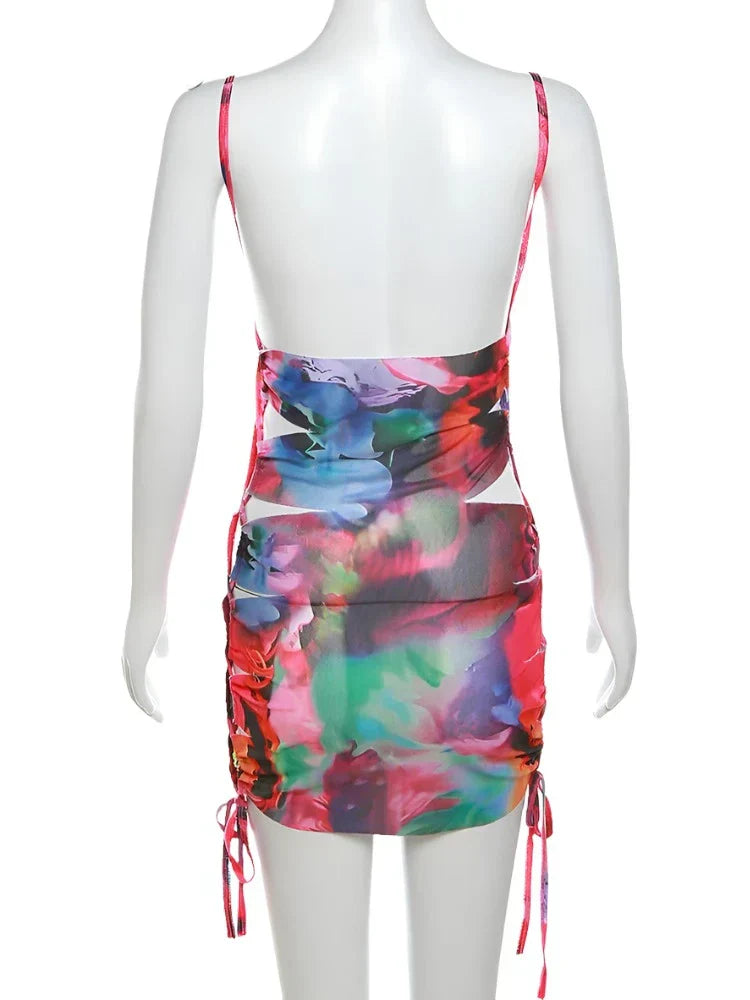 Figurbetontes Minikleid mit Batikmuster