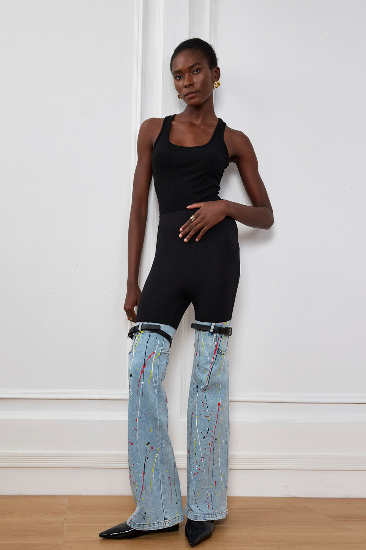 Saanvi Buckle Color Print Jeans