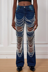 Seraphina – Zerrissene Jeans mit Kettenausschnitt