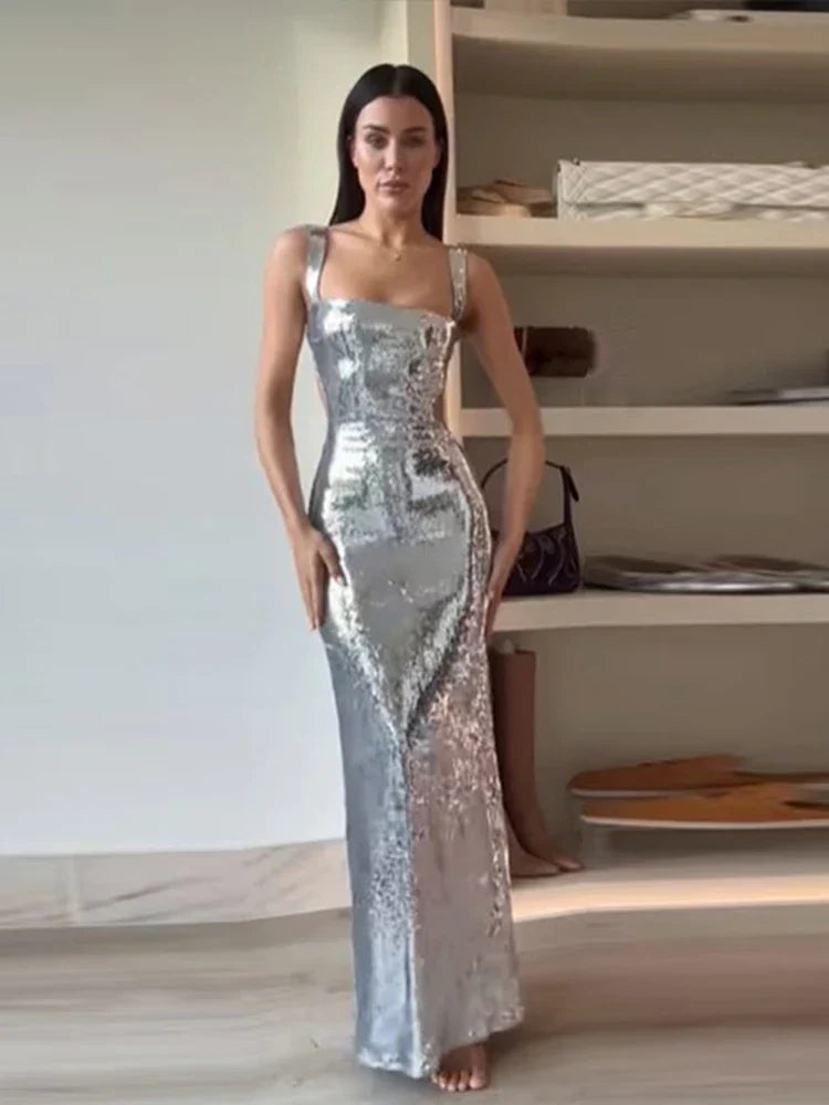 Silbernes Maxikleid