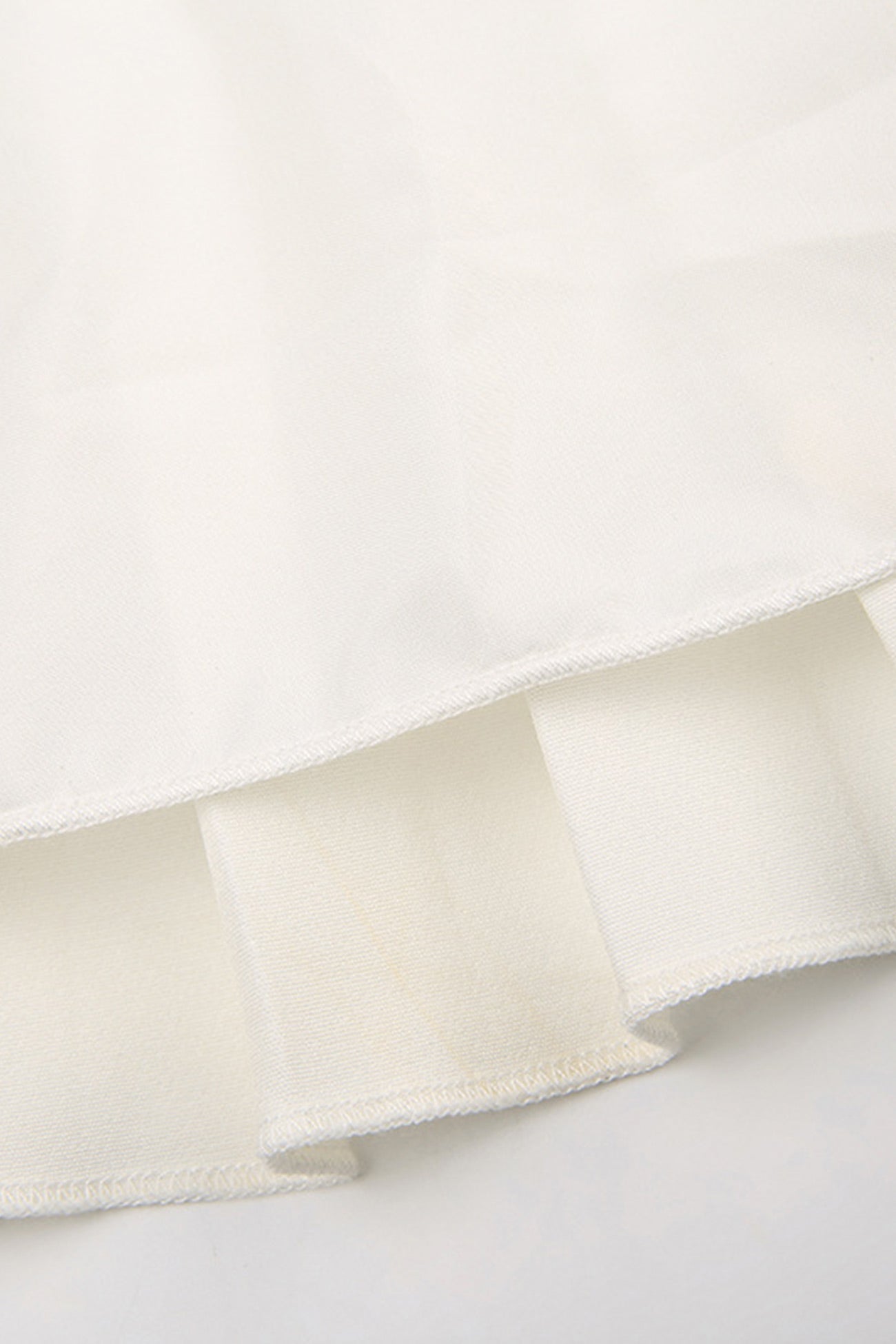 Camisole-Kleid mit Korsett und Plissee
