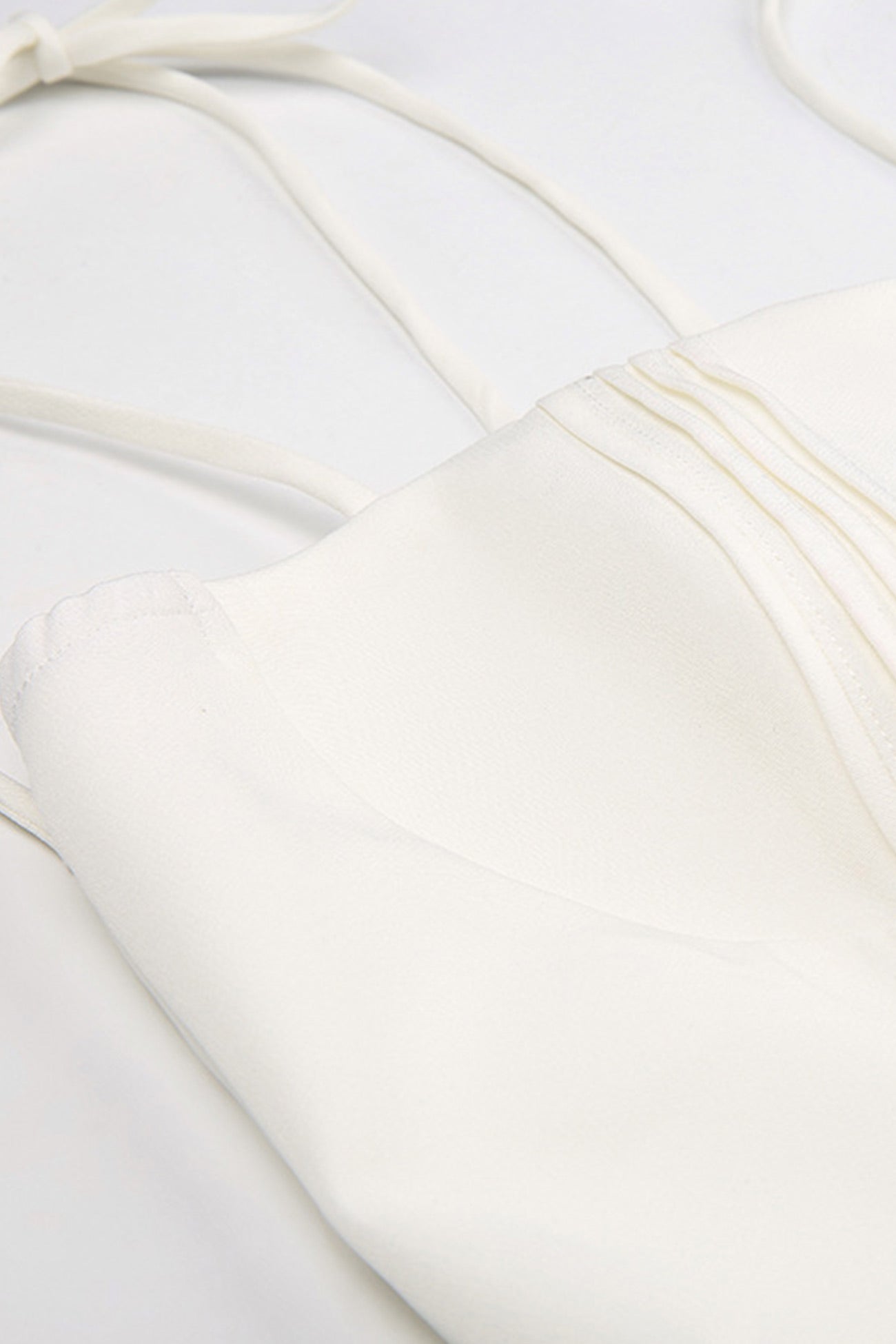 Camisole-Kleid mit Korsett und Plissee