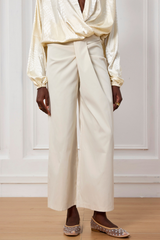 Violette – Asymmetrische, gedrehte Low-Rise-Hose