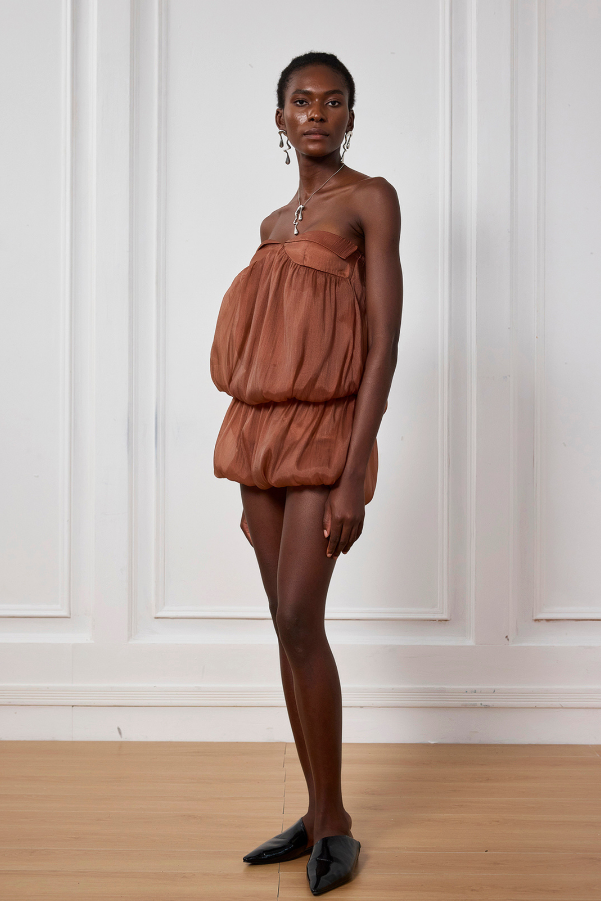 Whitney – Ärmelloses Minikleid aus Netzstoff mit Rüschen