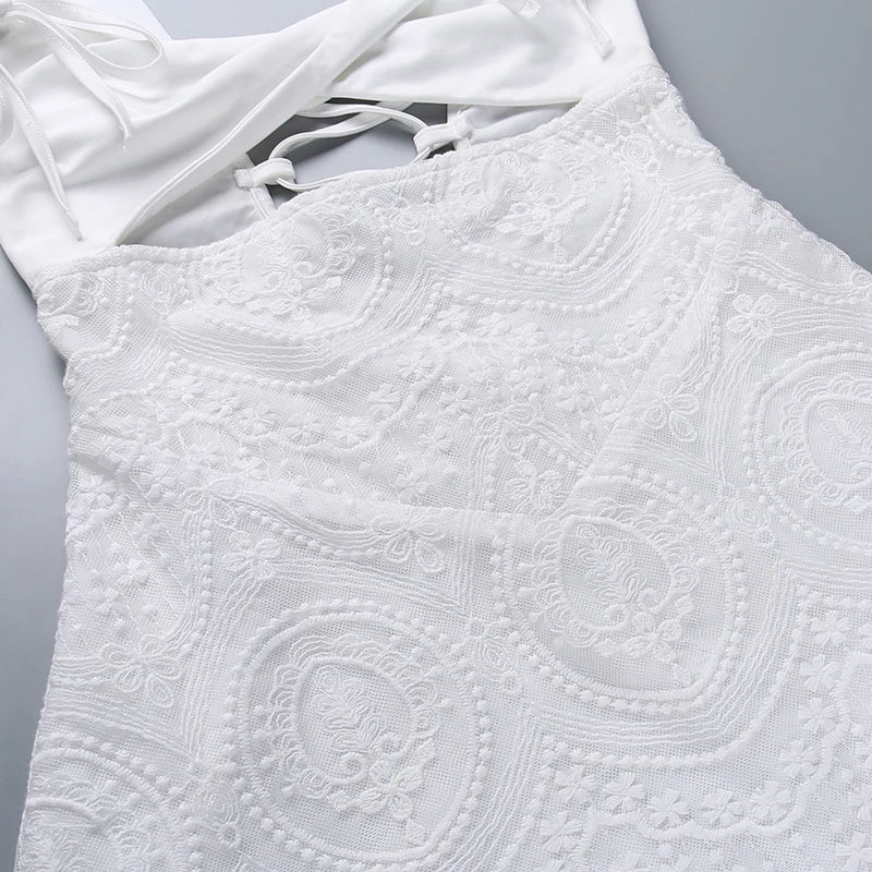 Minikleid aus bestickter Spitze