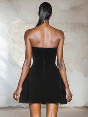 Minikleid aus Samt mit Herzmotiv