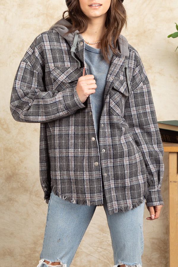 Hoiud Large Pocket Single Breasted Hooded Plaid Shirt