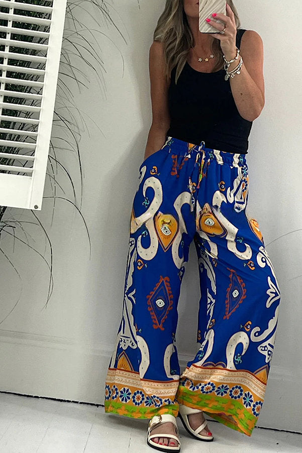 Queen of Hearts Printed Pocketed Drawstring Elastic Waist Pants